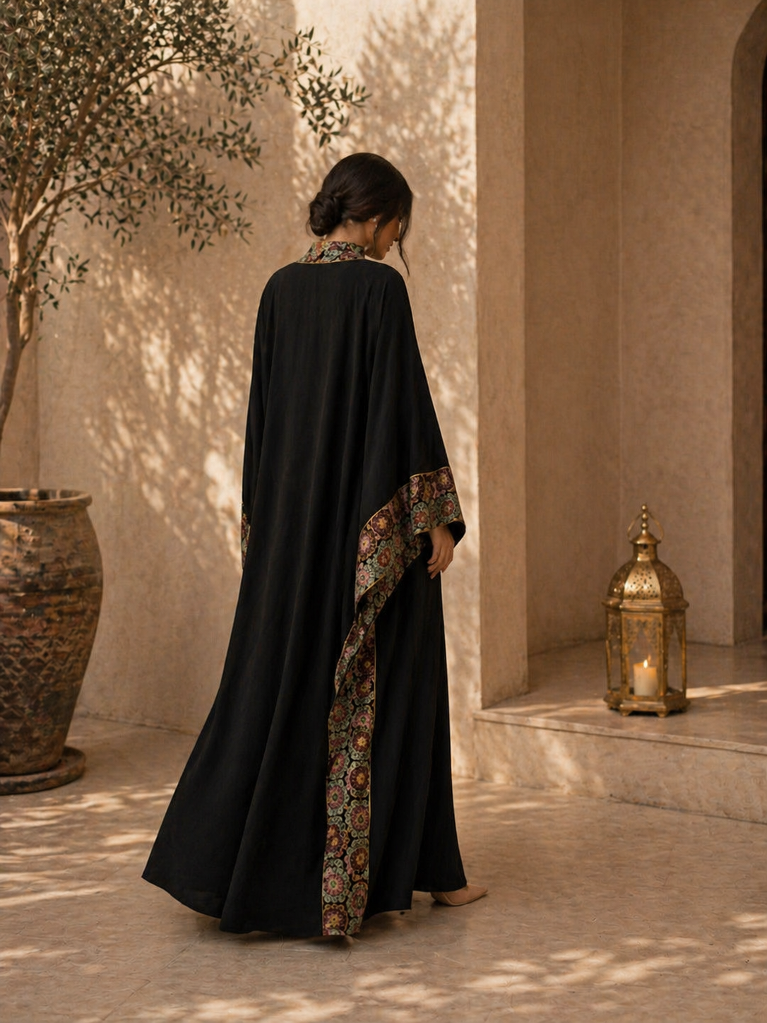 Emna – Abaya brodée fluide