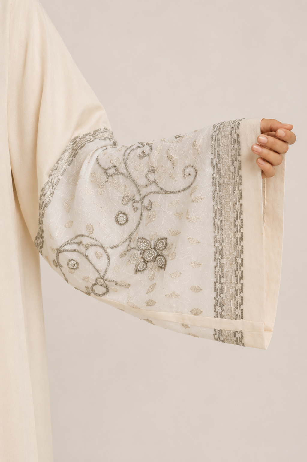 Sofia - Abaya écru brodée premium