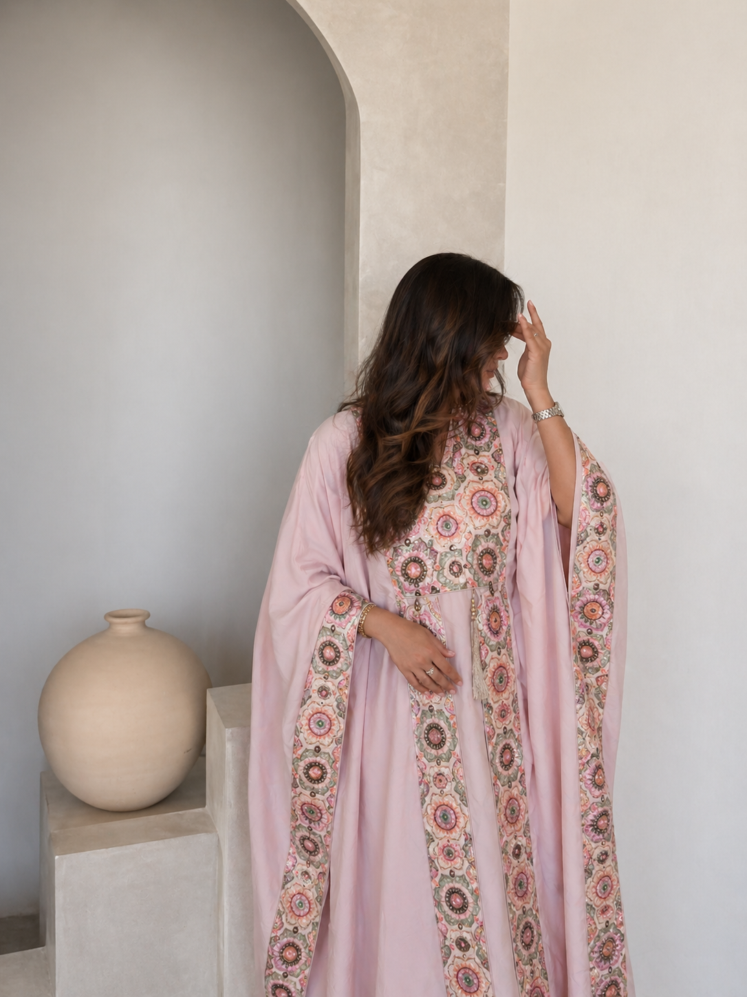 Emna – Abaya brodée fluide